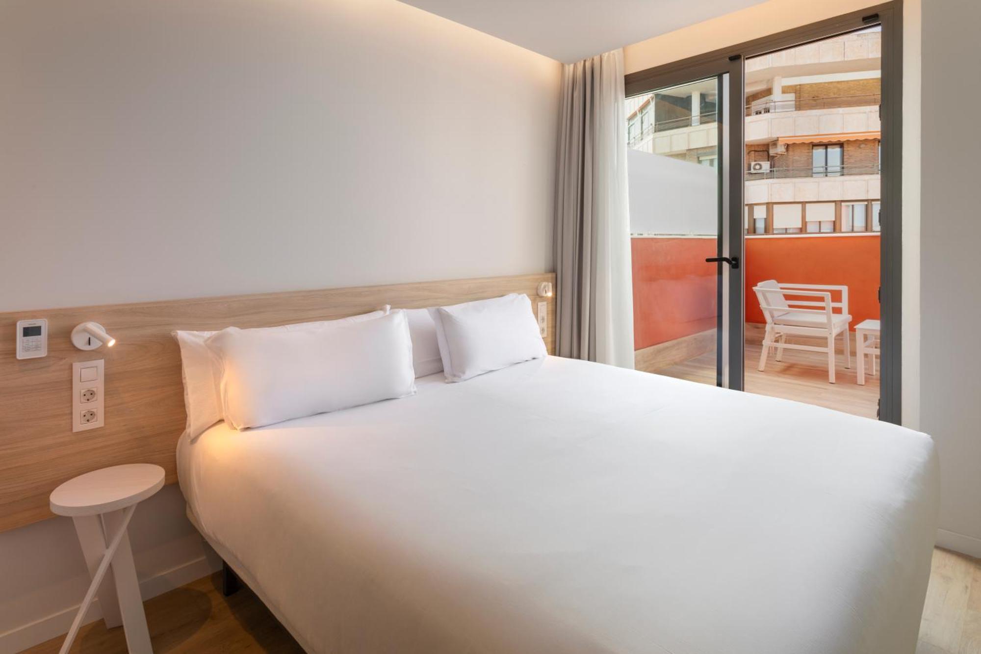 B&B Hotel Alicante Centro Eksteriør billede